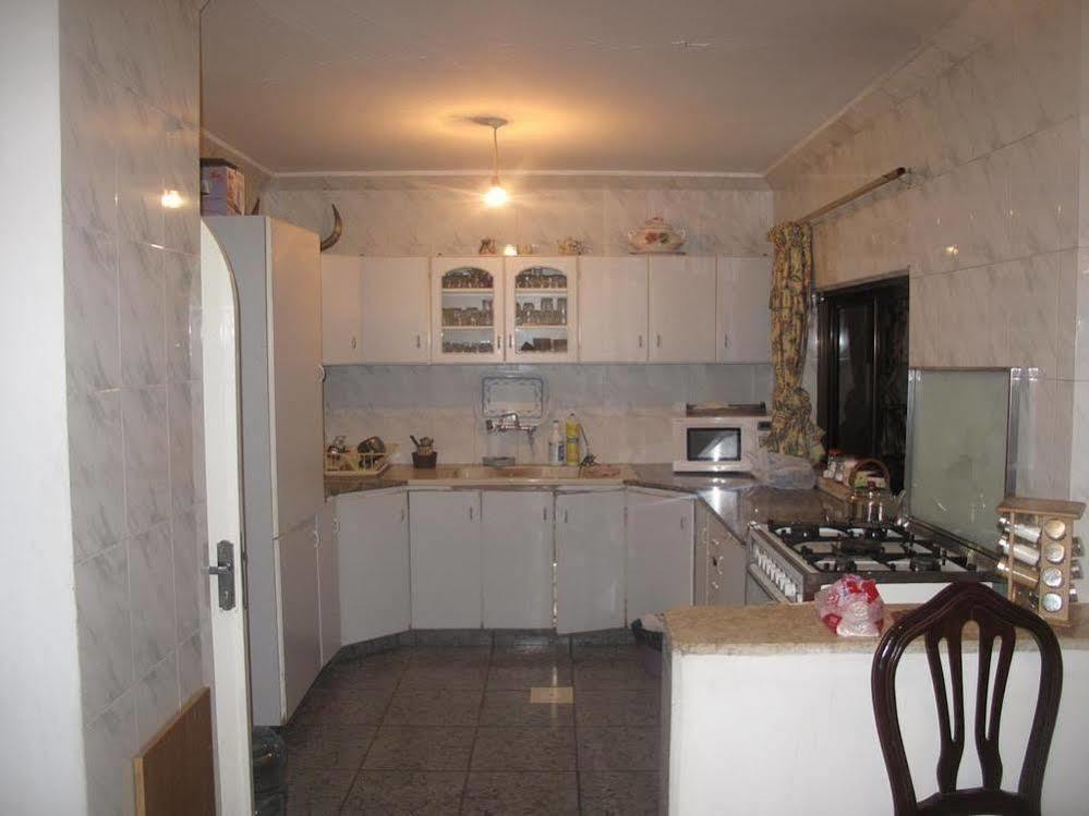 Madaba Hotel Bagian luar foto